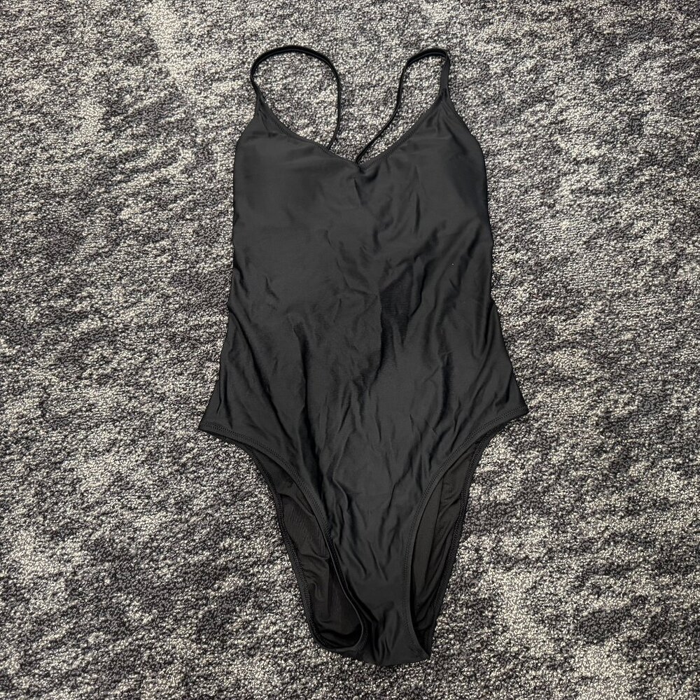 Aerie Swimsuit (M)